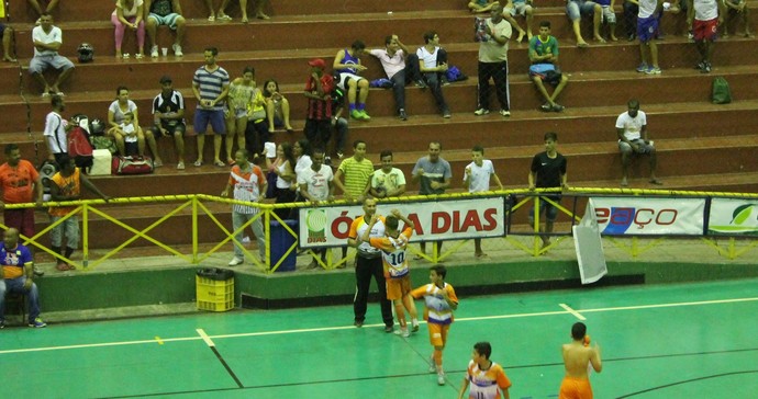 Fabio Ramon, destaque no jogo comemora vitória do Colégio Encontro sobre o Colégio Dom Bosco (Foto: Emerson Rocha)