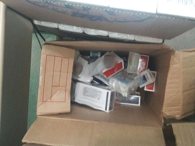 PM apreendeu carga de cigarros contrabandeados em Barreiras (Foto: Blogbraga / Edivaldo Paiva)