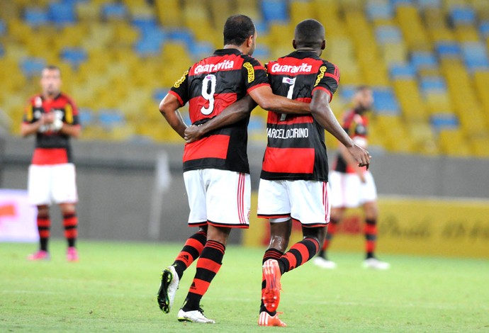 Alecsandro e Cirino, Flamengo Cabofriense (Foto: André Durão)