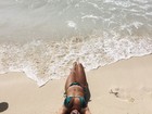 Danielle Favatto posta foto de biquíni e revela boa forma