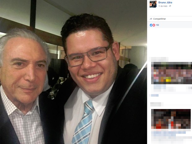 Secretário Bruno Júlio ao lado de Michel Temer (Foto: Reprodução/Facebook)