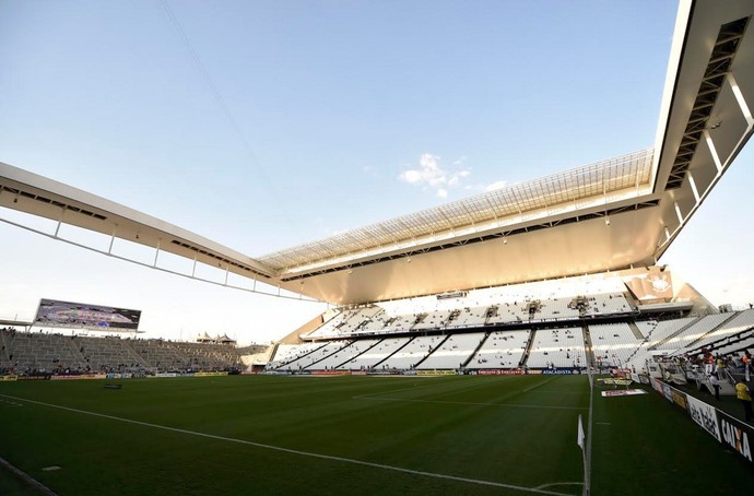 Evento na Arena terá palestra de Tite, pôquer com Edu Gaspar e balada