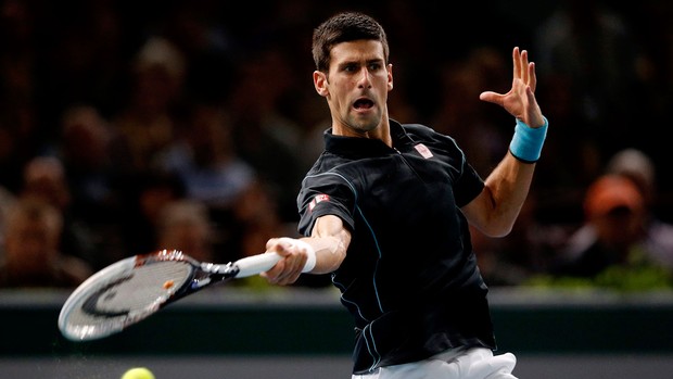 Calmo, Djokovic vira para cima de Roger Federer e vai à ...