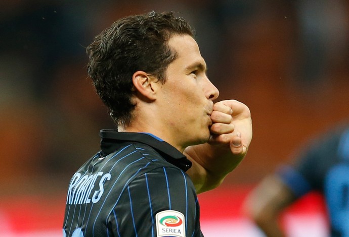 hernanes-comemora-gol-pela-inter-de-mila