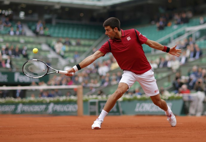 Novak Djokovic vence Roberto Bautista Agut em Roland Garros 2016 (Foto: Reuters)