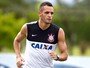 De olho em vaga, Renato Augusto vê 