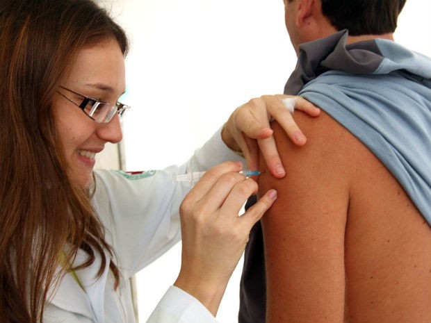 Paraná irá receber 2,8 milhões de vacina contra a gripe, em 2013 (Foto: Agência de Notícias do Paraná / Divulgação)