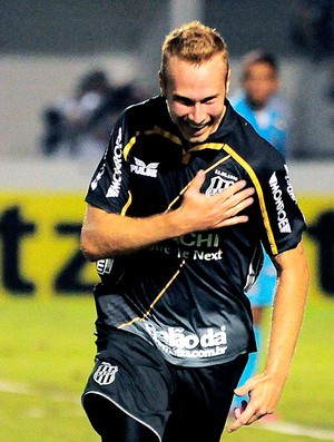 Alemão comemora gol da Ponte Preta (Foto: Ag. Estado)