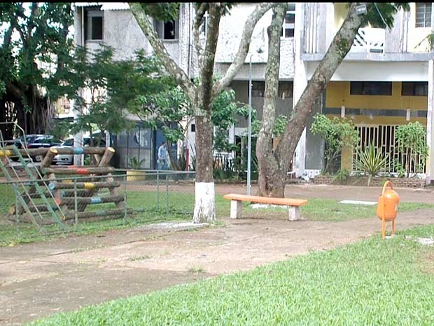 Praça da quadra 709 da Asa Norte, região do centro de Brasília, é utilizada por usuários de maconha. (Foto: Ricardo Moreira / G1)