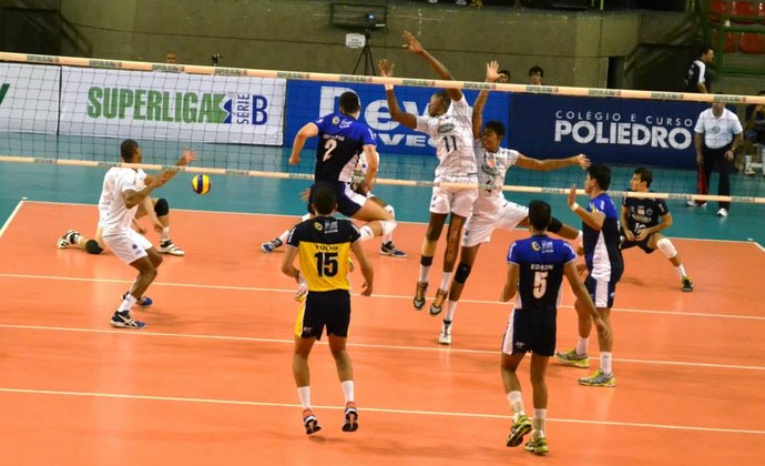São José Vôlei - Superliga B 2014 (Foto: Fernando Basílio / Divulgação São José Vôlei)