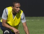 Indeciso, Liedson segue afastado (Daniel Augusto Jr / Agência Corinthians)