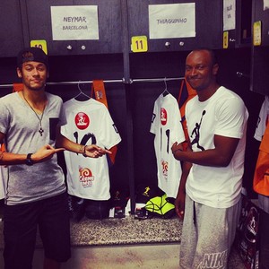 Jogo festivo Neymar Instagram - thiaguinho vestiário (Foto: Reprodução / Instagram)
