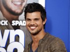 Taylor Lautner vai viver astro pornô, diz site