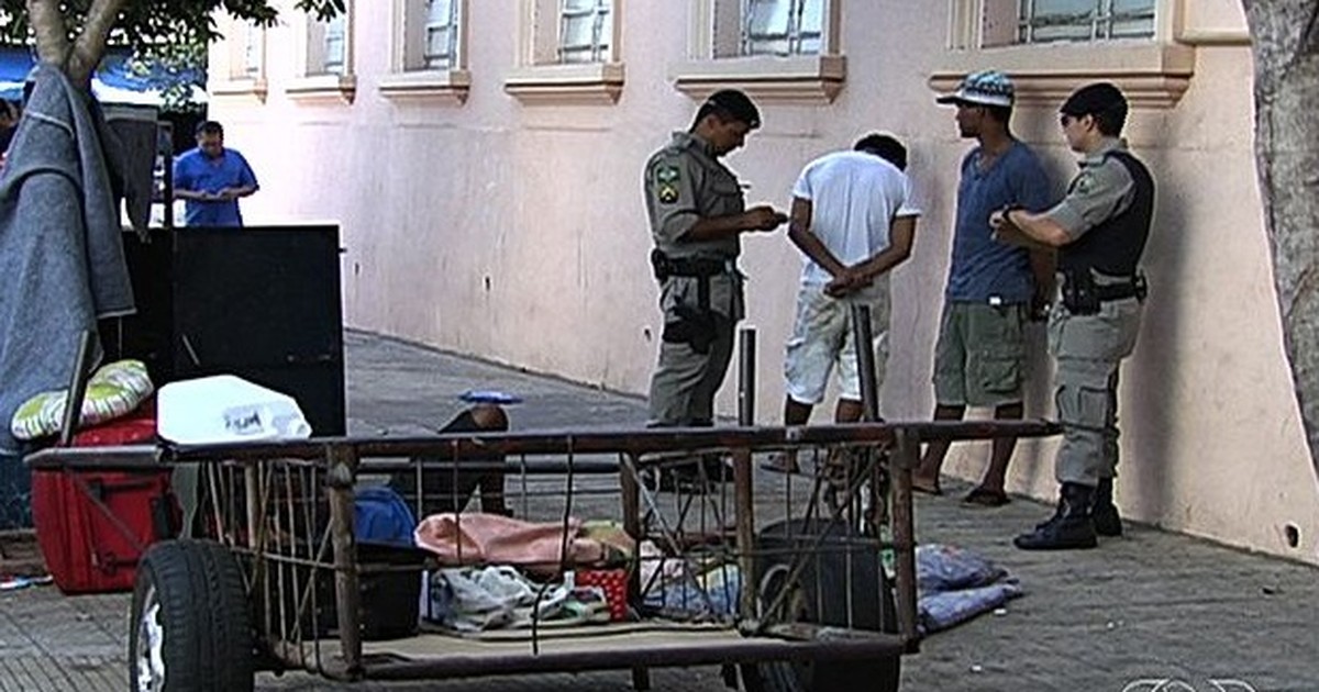 G1 Dois homens em situação de rua são mortos no Centro de Goiânia notícias em Goiás