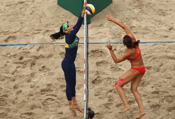 Agatha; bloqueio; vôlei de praia; brasil; olimpíadas (Foto: Buda Mendes/Getty Images)