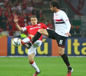 d'alesandro x kaka internacional são paulo (Foto: Getty Images) d'alesandro x kaka internacional são paulo (Foto: Getty Images)