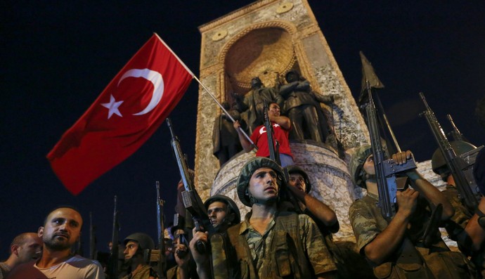 Resultado de imagem para imagens do golpe na turquia