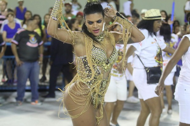 Musas do carnaval roubam a cena em ensaio técnico da União da Ilha (Foto: Daniel Pinheiro / AgNews )