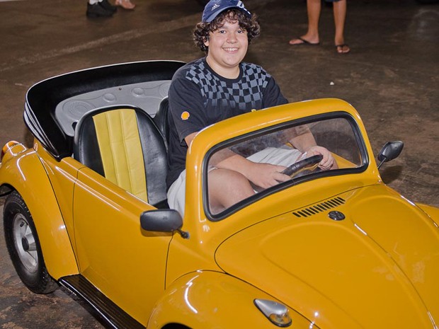 Aos 13 anos, Hermínio sonha em desenvolver tecnologia revolucionária para carros (Foto: Érico Andrade/G1)
