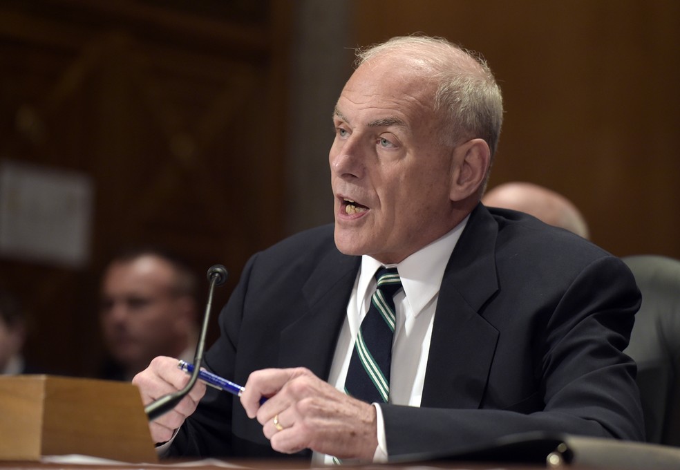 O secretário de Segurança Nacional dos EUA, John Kelly, durante testemunho no Capitólio, em Washington, em 6 de junho (Foto: Susan Walsh/AP)