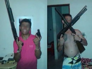 Fotos com armas postadas nas redes sociais ajudaram a polícia a chegar aos suspeitos na Paraíba (Foto: Reprodução / TV Cabo Branco)