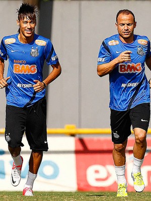neymar leo santos treino (Foto: Ricardo Saibun / Site Oficial do Santos)
