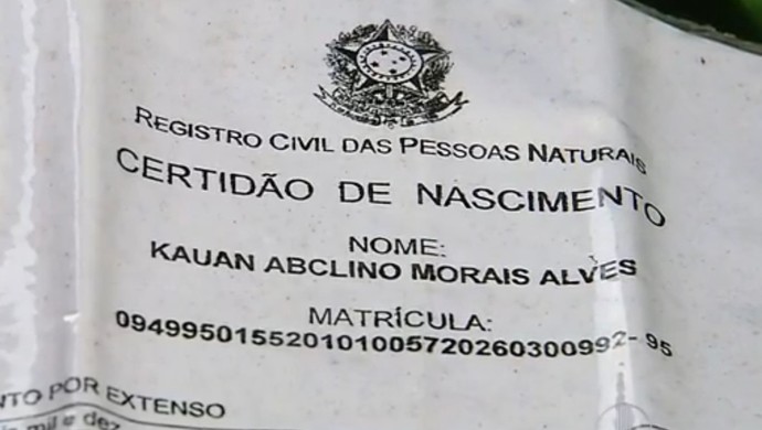 Registro de nascimento torcedor ABClino (Foto: Reprodução/Inter TV Cabugi)
