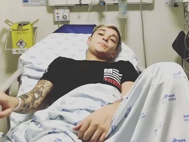 MC Gui em hospital em São Paulo após sofrer acidente (Foto: Instagram/ Reprodução)