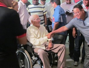 José Pereira dos Santos em uma de suas últimas aparições públicas no laçamento do livro Memória rubro-negra, de Hugo Saraiva (Foto: Acervo Pessoal/Hugo Saraiva) José Pereira dos Santos em uma de suas últimas aparições públicas no laçamento do livro Memória rubro-negra, de Hugo Saraiva (Foto: Acervo Pessoal/Hugo Saraiva)