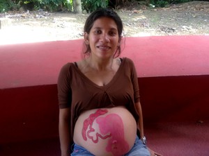 Janaína Freitas participa do Ciranda Materna desde as primeiras reuniões  (Foto: Jéssica Alves/G1)
