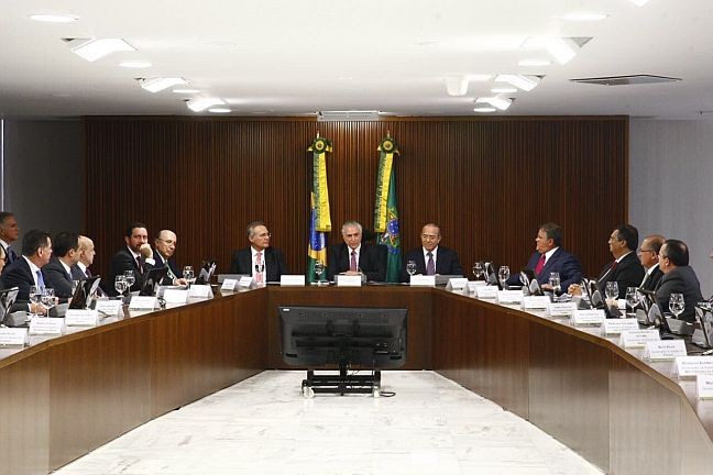  O presidente interino da República, Michel Temer, se reúne com governadores dos estados sobre proposta para a renegociação das dívidas com a União
