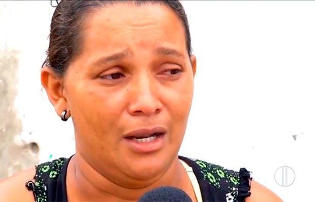 Cláudia Nunes, mãe do adolescente assassinado (Foto: Reprodução/Inter TV Cabugi)