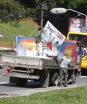 TRE quer retirar placas com 'efeito outdoor' (Edilson Lima/Agência A Tarde/Estadão Conteúdo)