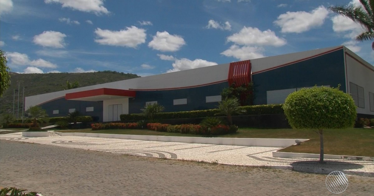 Resultado de imagem para prefeitura milagres bahia trancada