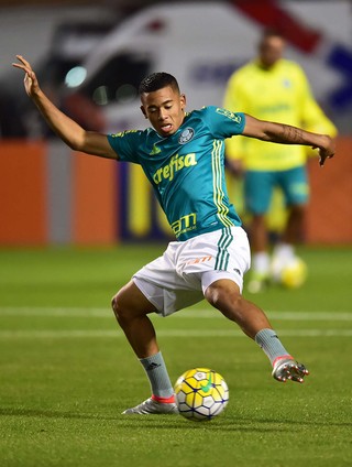 Gabriel Jesus revela meta de gols no ano e segredo para surpreender