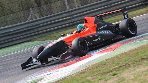 Piloto Felipe Fraga estreia na Fórmula Renault Alps em Monza, na Itália (Foto: Divulgação)