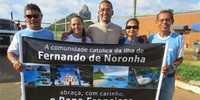 Moradores de Noronha vão ver o Papa Francisco (Ana Clara Marinho / TV Globo)