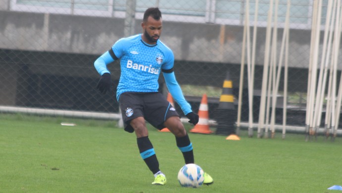 Fernandinho Grêmio (Foto: Eduardo Moura/GloboEsporte.com)