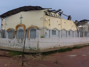 Igreja de São Bartolomeu fica no conjunto Vila Paraíso, na zona Norte de Natal (Foto: Matheus Magalhães/G1)