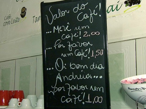 Dar 'bom dia' rende desconto de 50% no cafézinho em lanchonete de MS (Foto: Reprodução/ TV Morena)