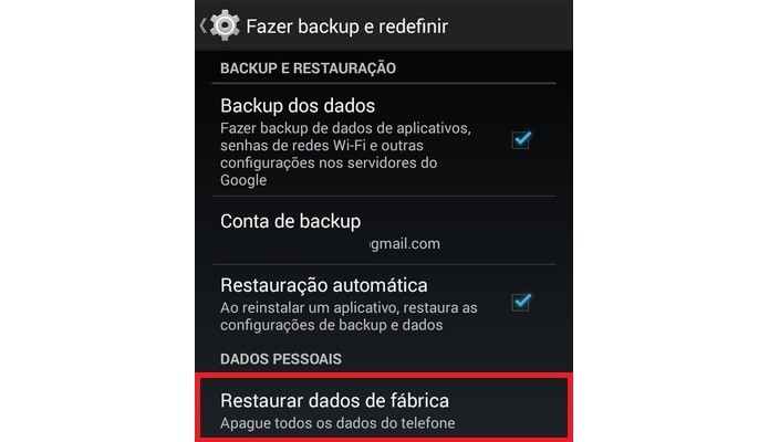 Destaque para campo que restaura dados de fábrica do Android (Foto: Reprodução/Raquel Freire)