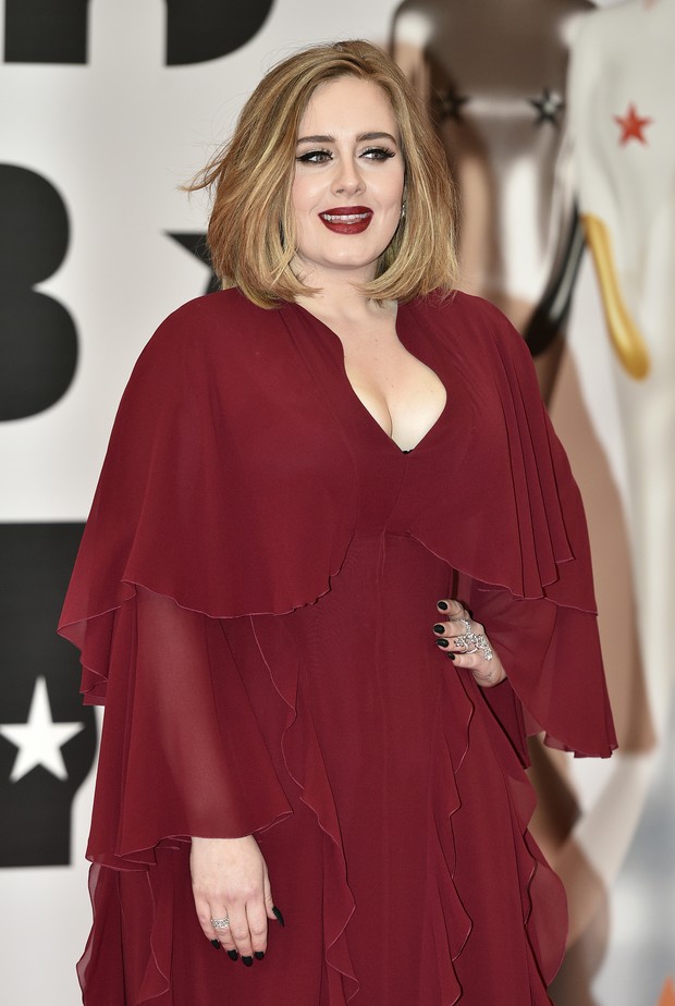 Adele no BRIT Awards (Foto: AFP)