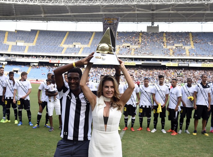 Maitê Proença Botafogo (Foto: André Durão / GloboEsporte.com)