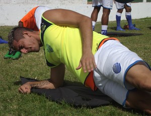 Reforço Gilmar treino físico CSA (Foto: Caio Lorena/Globoesporte.com)
