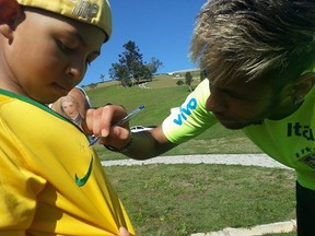 Neymar e Raffaell  (Foto: Facebook / Reprodução)