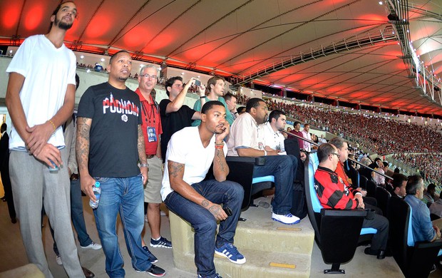 Jogadores do Chicago Bulls visitam o Maracanã Flamengo e Internacional (Foto: Fernando Soutello / AGIF)