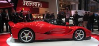 Ferrari 'verde' é
lançada em Genebra (Luis Fernando Ramos/G1)