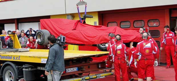 Fernando Alonso batida Mugello (Foto: Rafael Lopes / TV Globo)