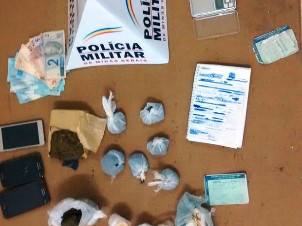 Materiais apreendidos pela PM (Foto: Polícia Militar/Divulgação)