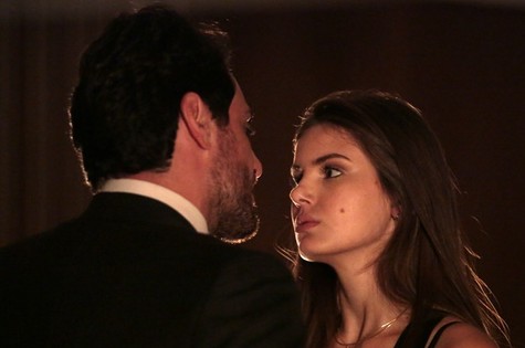 Foto: Pai de Angel (Camila Queiroz), Rogério (Tarcísio Filho) é